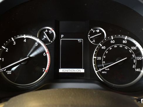 Used 2021 Lexus GX 460 Premium w/ Premium Package AWD/4WD image 23