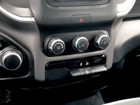 Used 2020 RAM 1500 Big Horn image 21