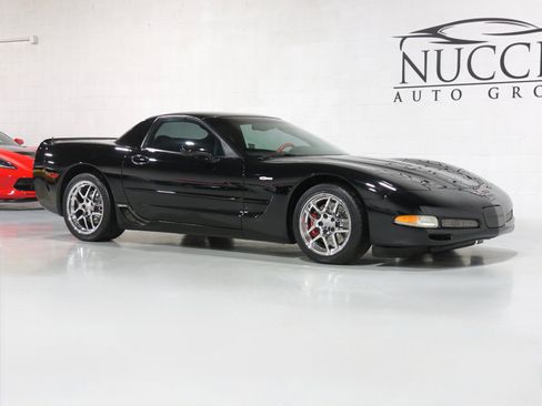 Used 2002 Chevrolet Corvette Z06 w/ Memory Pkg image 39