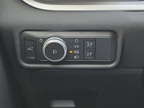 Used 2021 Ford Explorer XLT w/ Equipment Group 202A image 27