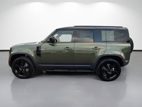 New 2026 Land Rover Defender 110 S image 2
