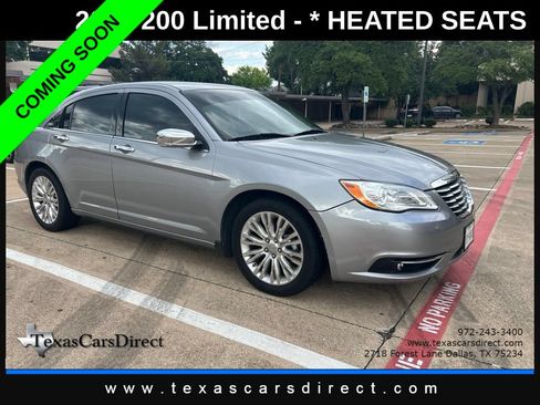 Used 2013 Chrysler 200 Limited FWD image 3