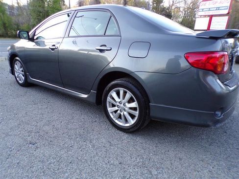Used 2010 Toyota Corolla S image 9