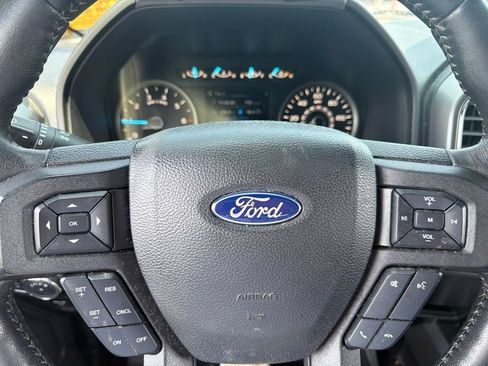 Used 2018 Ford F150 XLT w/ Equipment Group 302A Luxury RWD image 5
