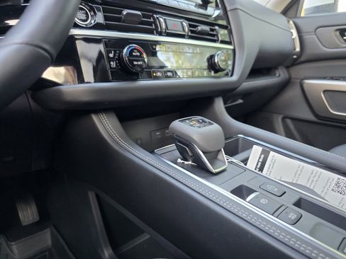 Used 2023 Nissan Pathfinder Platinum image 24