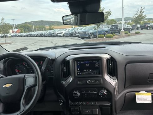 New 2026 Chevrolet Silverado 1500 W/T w/ WT Value Package image 18