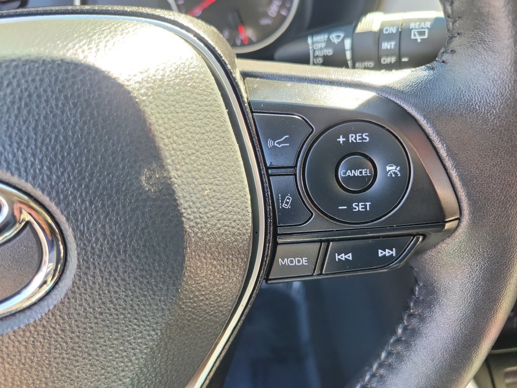 Used 2022 Toyota RAV4 XLE w/ Convenience Package AWD/4WD image 28