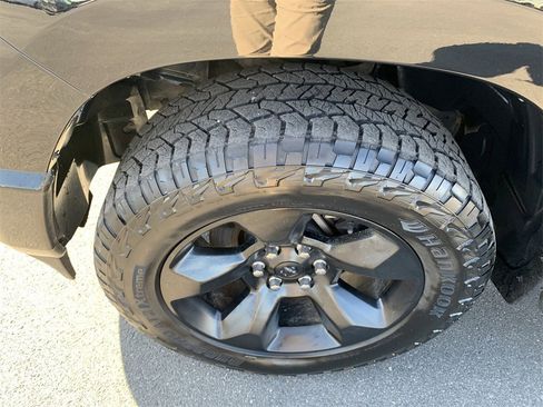 Used 2019 RAM 1500 Big Horn image 10