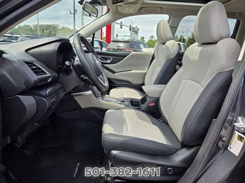 Used 2024 Subaru Forester Premium AWD/4WD image 9