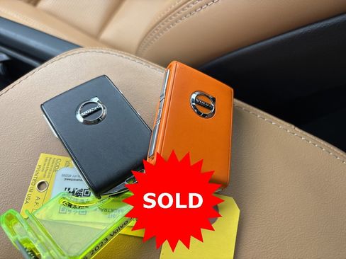 Certified 2023 Volvo XC90 B6 Ultimate image 27