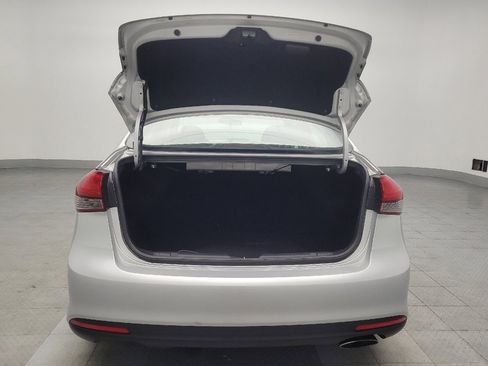 Used 2017 Kia Forte EX image 29