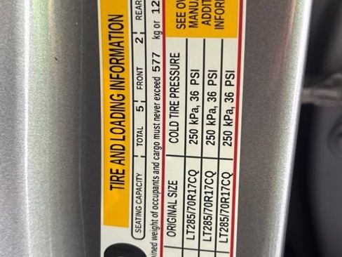 Used 2024 Chevrolet Colorado ZR2 w/ ZR2 Convenience Package III AWD/4WD image 18