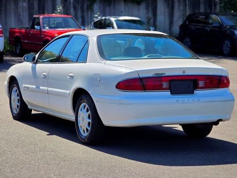 Used 2001 Buick Century Custom w/ Premium Pkg FWD image 8