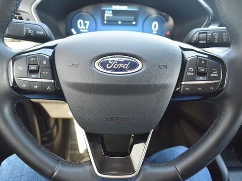 Used 2024 Ford Escape Platinum AWD/4WD image 23