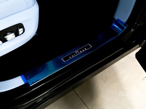 New 2027 Rolls-Royce Cullinan Black Badge AWD/4WD image 35