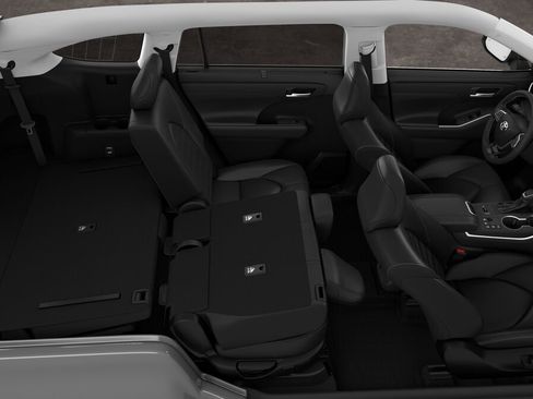 New 2026 Toyota Highlander XLE image 25