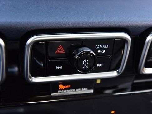 New 2026 Nissan Sentra SL w/ Floor Mat Package image 19