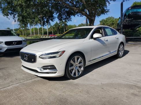 Used 2017 Volvo S90 T6 Inscription w/ Vision Package AWD/4WD image 3