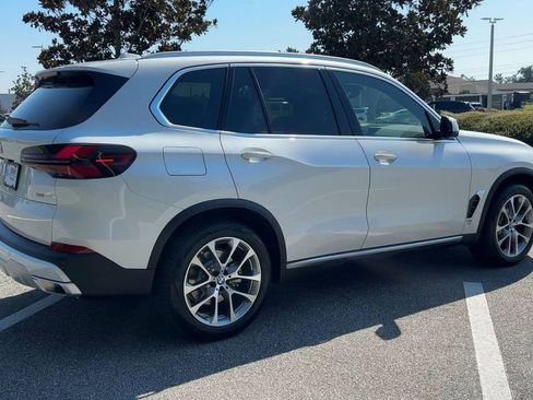 New 2026 BMW X5 sDrive40i w/ Premium Package image 8