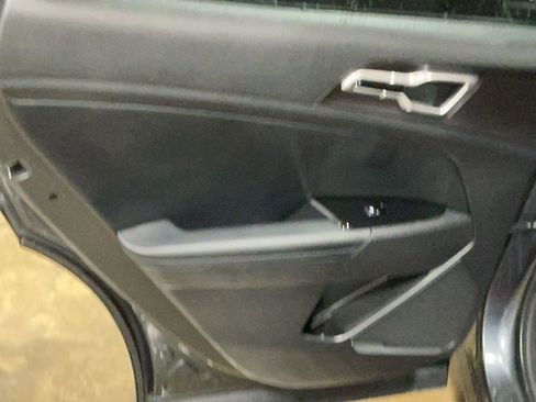 Used 2024 Kia Sportage EX image 18