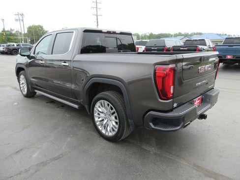 Used 2019 GMC Sierra 1500 Denali w/ Denali Ultimate Package AWD/4WD image 9