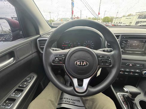 Used 2017 Kia Sportage LX image 19