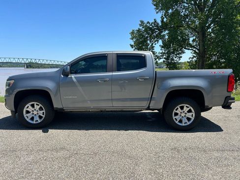 Used 2018 Chevrolet Colorado LT AWD/4WD image 2