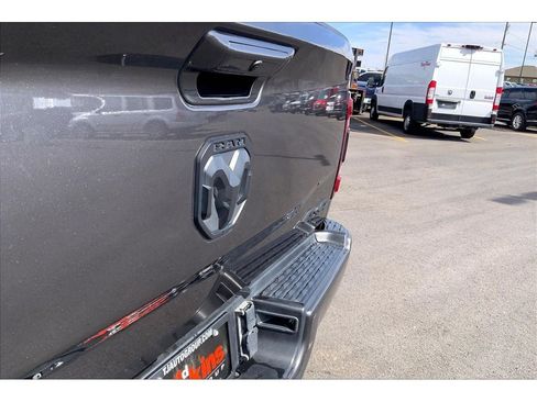 Used 2024 RAM 2500 Limited AWD/4WD image 33