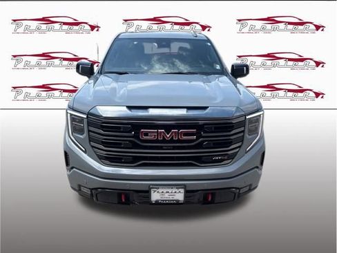 Used 2024 GMC Sierra 1500 AT4 w/ Technology Package AWD/4WD image 10