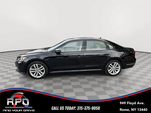 Used 2019 Volkswagen Passat 2.0T Wolfsburg w/ Wheels & Sunroof Package FWD image 2