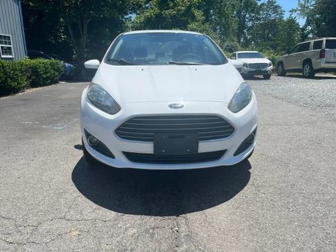 Used 2019 Ford Fiesta SE w/ Equipment Group 201A FWD image 10
