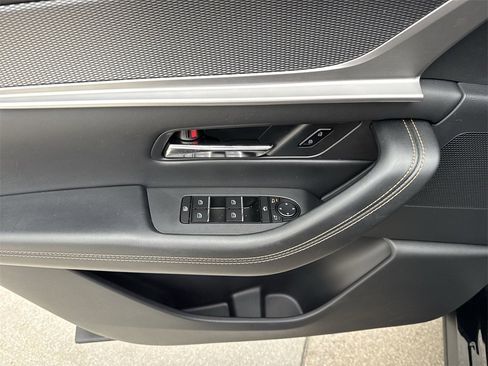 Used 2025 MAZDA CX-70 3.3 Turbo S w/ Premium Package image 41