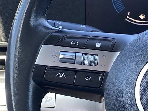 Used 2024 Hyundai Kona SEL FWD image 25