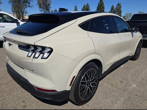 Used 2025 Ford Mustang Mach-E Premium image 2