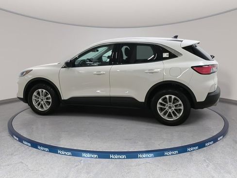 Used 2022 Ford Escape SE w/ Cold Weather Package image 9