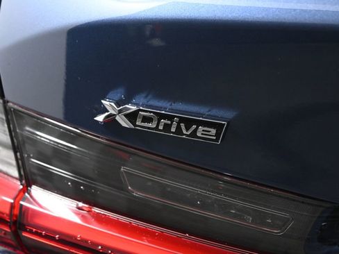 New 2026 BMW 330i xDrive Sedan w/ Convenience Package image 40