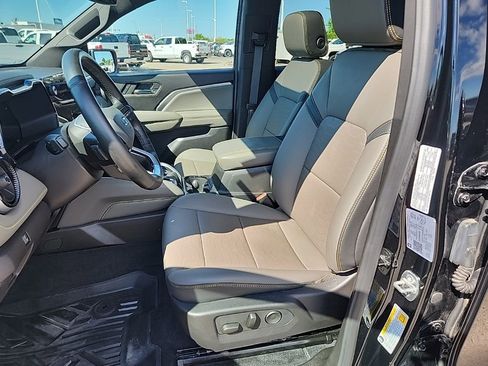 Certified 2024 Chevrolet Colorado ZR2 w/ ZR2 Convenience Package III AWD/4WD image 43