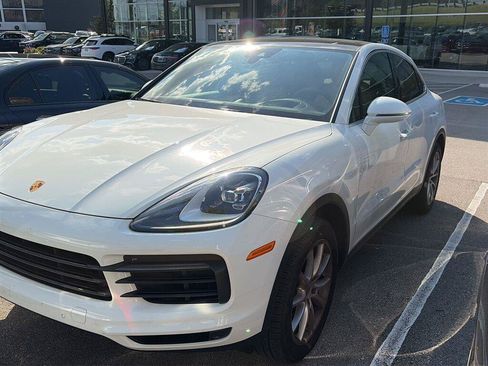 Used 2020 Porsche Cayenne AWD/4WD image 2