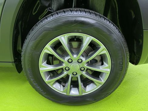 Used 2021 Jeep Cherokee Latitude Lux w/ Sun & Sound Group image 16