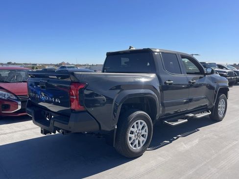 Used 2024 Toyota Tacoma SR image 2