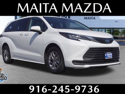 Used 2025 Toyota Sienna LE