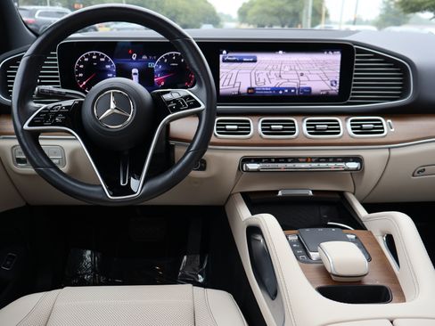 Certified 2025 Mercedes-Benz GLE 450 4MATIC image 20