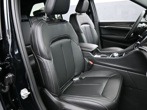 New 2026 Jeep Grand Cherokee Limited w/ Limited Altitude Package RWD image 40