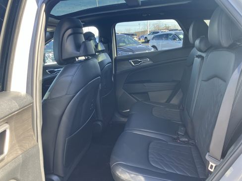 Used 2023 Kia Sportage X-Line w/ X-Line Premium Package image 15