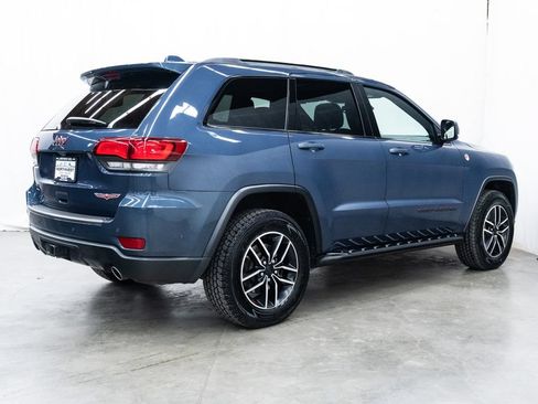 Used 2020 Jeep Grand Cherokee Trailhawk w/ Trailhawk Luxury Group AWD/4WD image 6