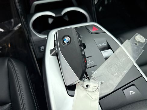 Used 2025 BMW X1 xDrive28i w/ Technology Package AWD/4WD image 24
