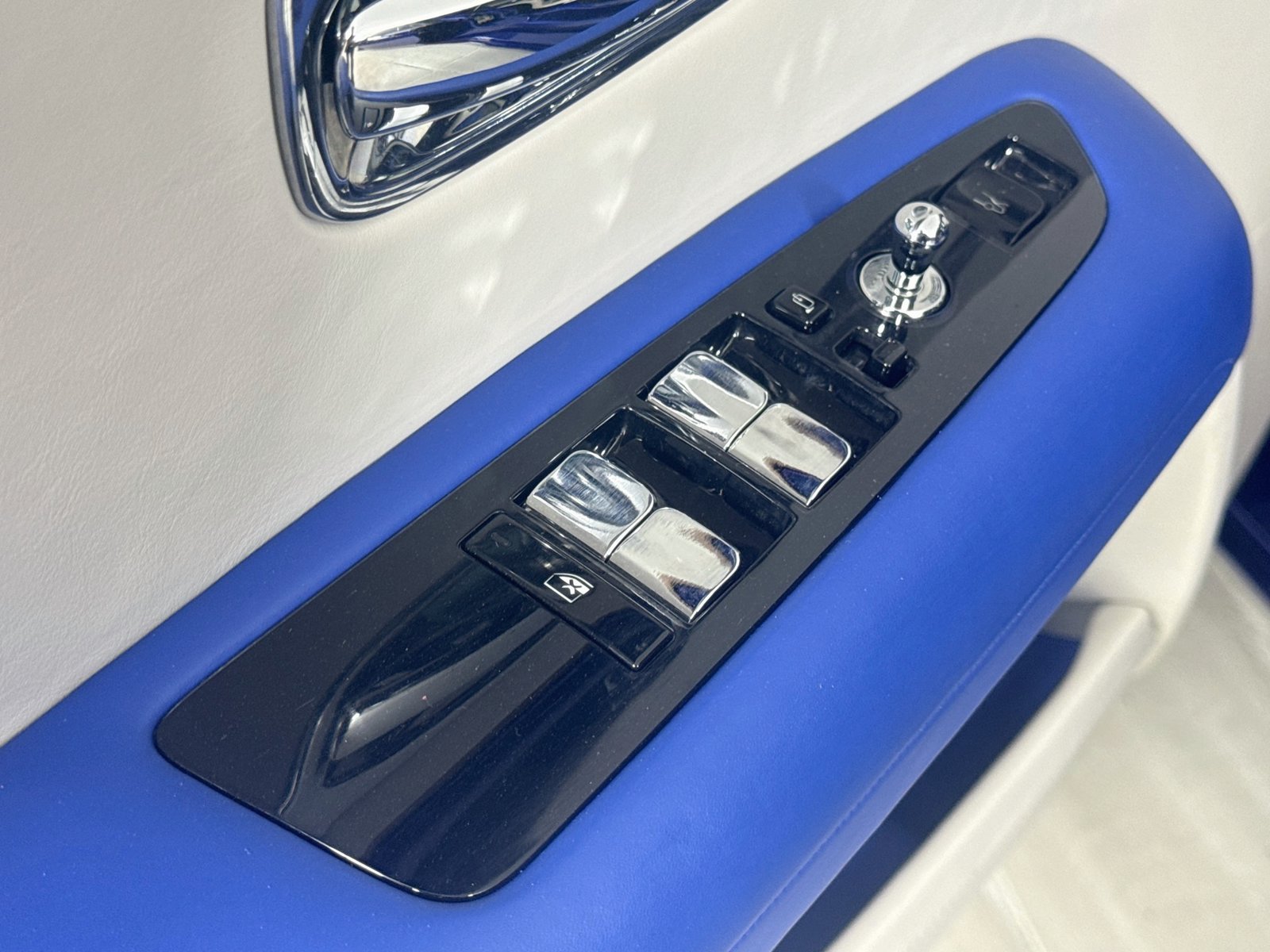 Certified 2023 Rolls-Royce Ghost w/ Ghost Package AWD/4WD image 17
