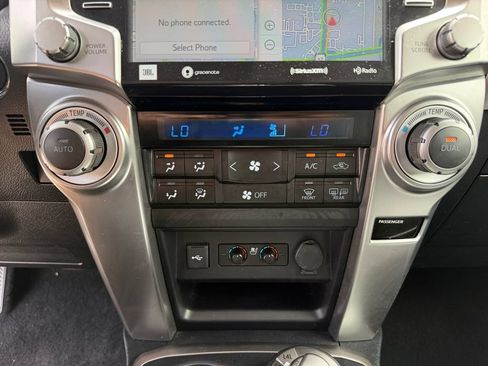 Used 2023 Toyota 4Runner Limited AWD/4WD image 25