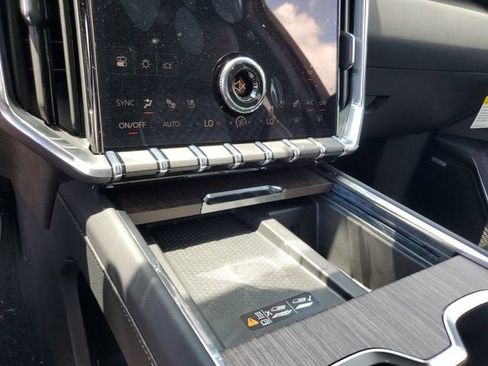 New 2026 GMC Acadia Denali w/ Super Cruise Package FWD image 23