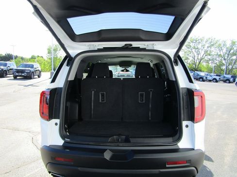 Used 2023 GMC Acadia SLE w/ Driver Convenience Package AWD/4WD image 16